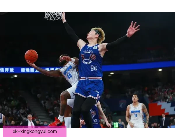 上海男篮17分大胜王哲林破万