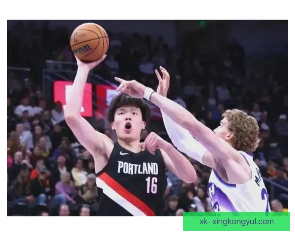 杨瀚森谈球迷期待压力与成长之